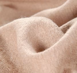 Vlněný teplejší buklé úplet béžový