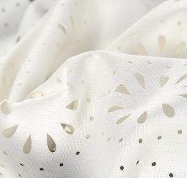 Úplet prořezávaný vzor květů slonová kost