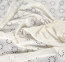 Úplet prořezávaný vzor květů slonová kost