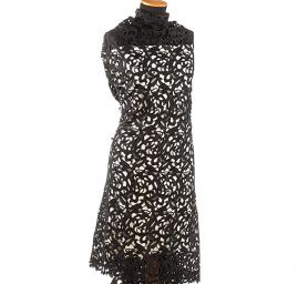 Efektní hrubá krajka květ/ornament černá