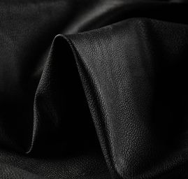 Imitace kůže se strukturou černá matná ekokůže