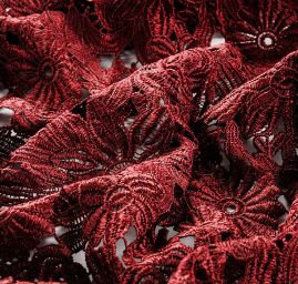 Hrubá krajka vínová