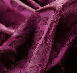Brokát krojový nepružný tmavě fialovovínová