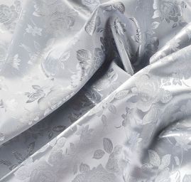 Brokát krojový nepružný sv.šedý