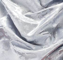 Brokát krojový nepružný sv.šedý