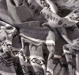 Úplet imitujúce nórsky vzor motív jeleňov sivý