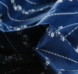 Bavlněná látka modrotisk kytičky modrá/bílá