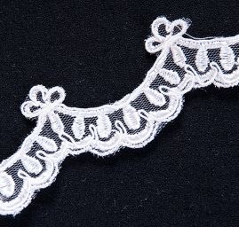 Efektní krajka lem smetanová