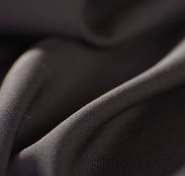 Vlnená kostýmová látka čierna