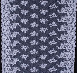 Krajka romantická výšivka na tylu bílá