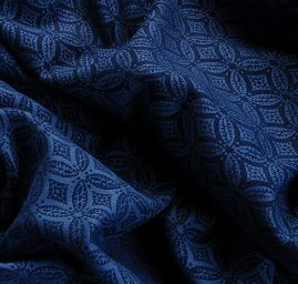 Žakárová látka geometrický motiv modrá