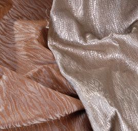 Brokát lamé abstraktní vzor hnědobéžový