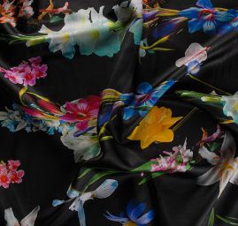 Hedvábná látka vzor orchidea/maceška černá