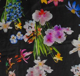 Hedvábná látka vzor orchidea/maceška černá