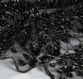 Krajka na tylu černá výšivka korálky