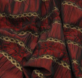 Taft s žakárovým vzorem protkaný lurexem vínová