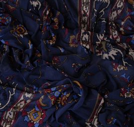 Úplet žoržetového vzhledu tisk etno tm.fialová