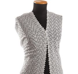 Hrubá krajka vzor drobných květů bílá