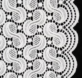 Hrubá krajka geometrický vzor bílá