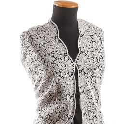 Hrubá krajka velké květy bílá