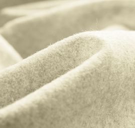 Vlněné sukno smetanové barvy