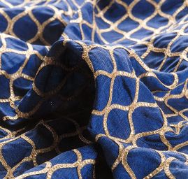 Hedvábný šantung výšivka vlnek modrozlatý