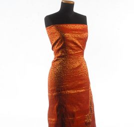 Brokát červenozlatý vzor květinový ornament