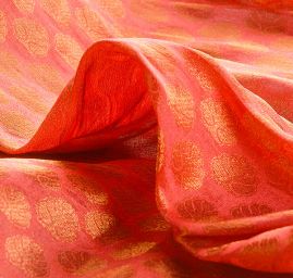 Brokát růžovozlatý lístky