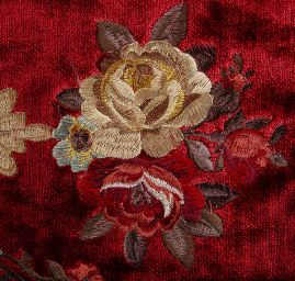 Samet s barokní květinovou výšivkou červený