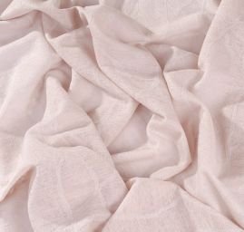 Efektní vlněný úplet s plastickým vzorem