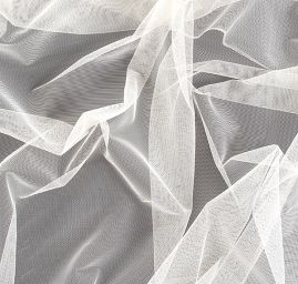 Tyl jemný splývavý smetanový šíře 150 cm