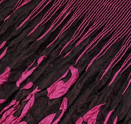 Látka kupón dva tvarované kraje fuchsie/černá