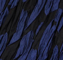 Látka kupón dva tvarované kraje černo/modrá