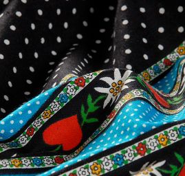 Bavlněná látka vzor puntík/květy černá II.jakost