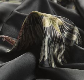 Satén s originálním potiskem Marlen černý