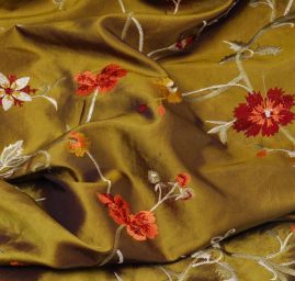Vyšívaný taft s květy a listy olivový