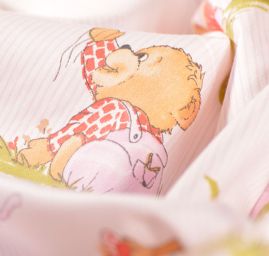 Bavlněná látka tisk medvídci/proužek růžový