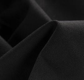 Úplet vyšší gramáže černé barvy