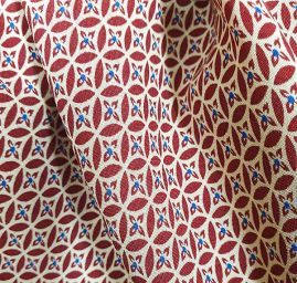 viskozová šatová látka drobný vzor vínová