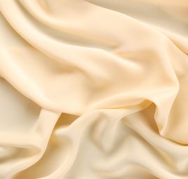 Hedvábný krepdešín pískové barvy