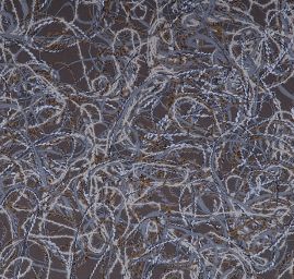 Efektní textilie s nevšední výšivkou