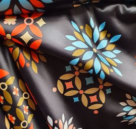 Satén tisk imitace hedvábí květinové ornamenty
