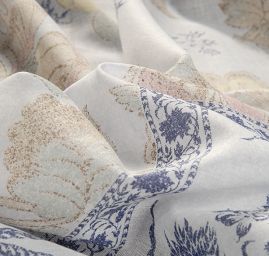 Bavlněný etamín kupón květinový motiv