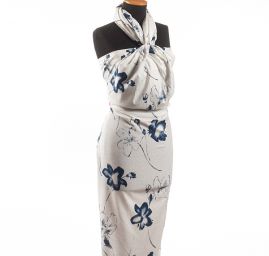 Viskózová šatová látka květinový vzor modrá/bílá