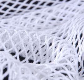 Imitace háčkované sítě barva bílá