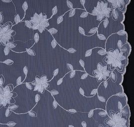 Efektní krajka vyšívaný tyl s plastickými květy