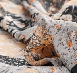 Jemný viskozový šifon motiv patchwork hnědá/čermá