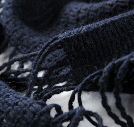 Efektní pletenina síť tmavě modrá