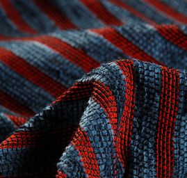 Žinylková látka vzor proužků široké modročervená