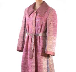 Originální kabát z ručně tkané látky růžový